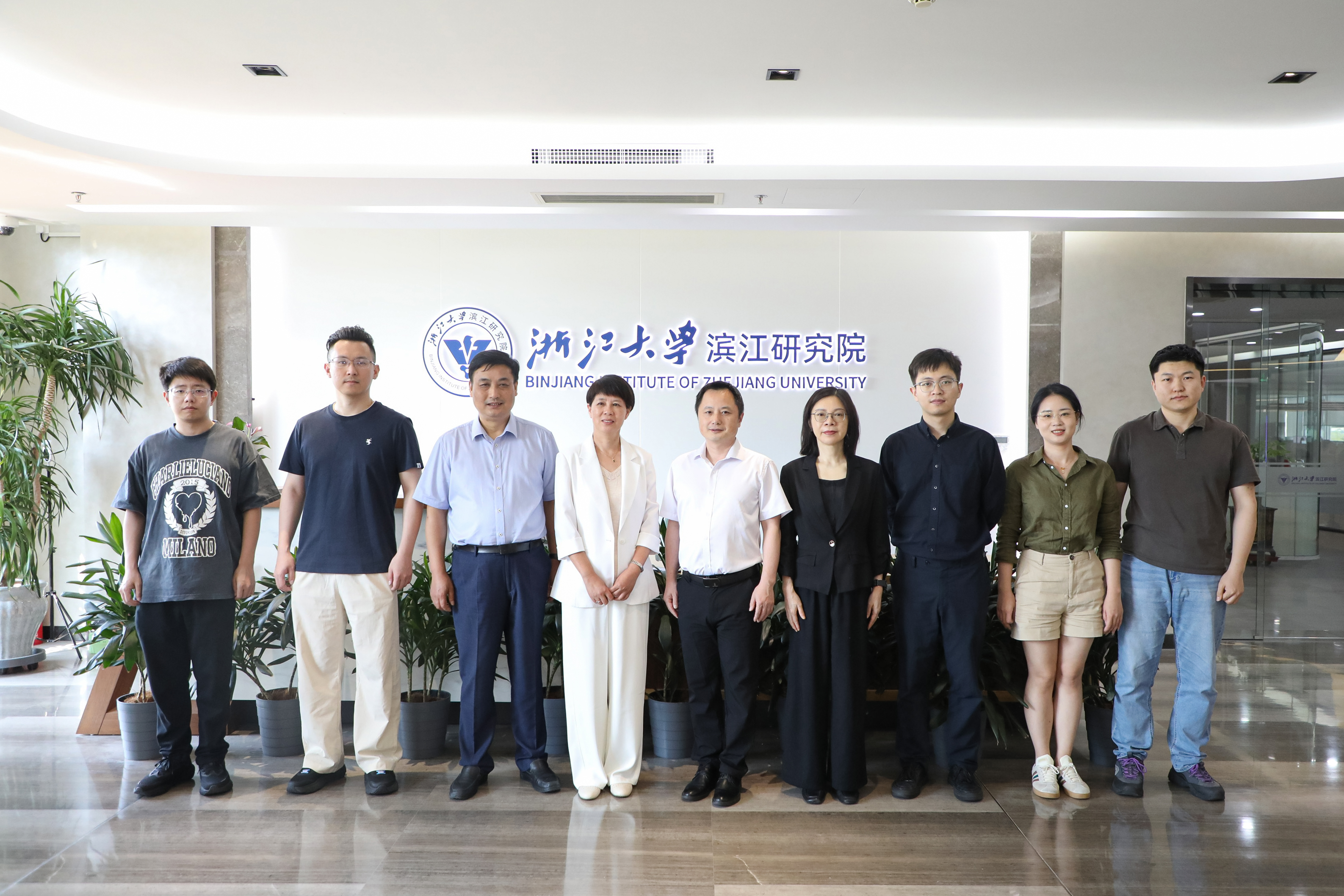 新闻丨我院携手浙江中浩共建“智能工程技术及先进材料联合研究中心”